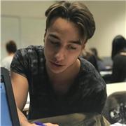 Hola ! Soy el Profesor que te hace más español